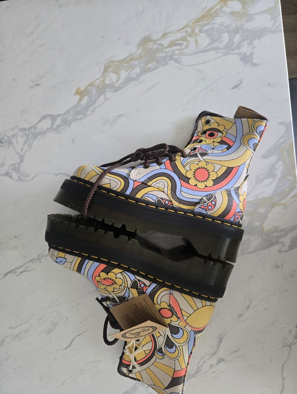 NWT!! Dr Martens Jadon RETRO RAY VEGAN Platform Boots. Size 8. JUST MAKE OFFER! - Picture 6 of 10